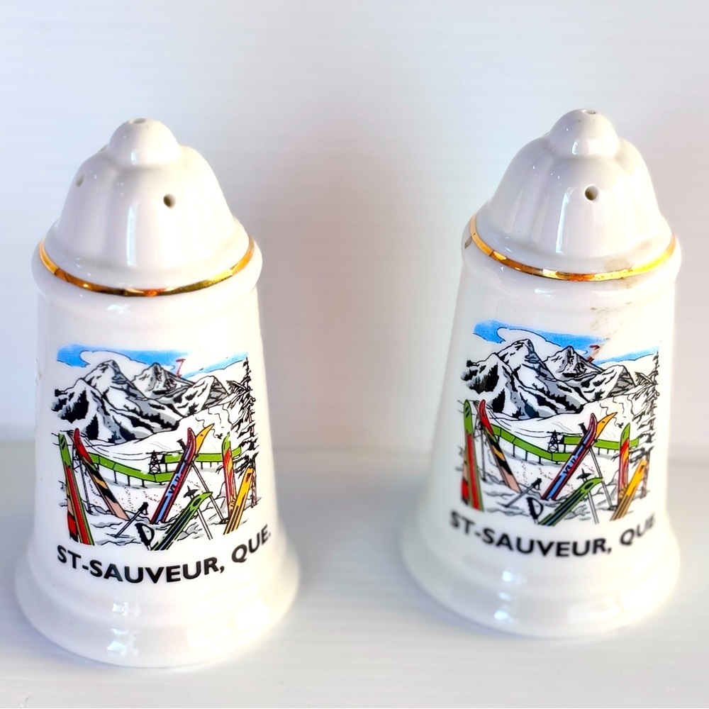 St Sauveur Quebec Ski Salt Pepper Shakers Vintage Banana Canada